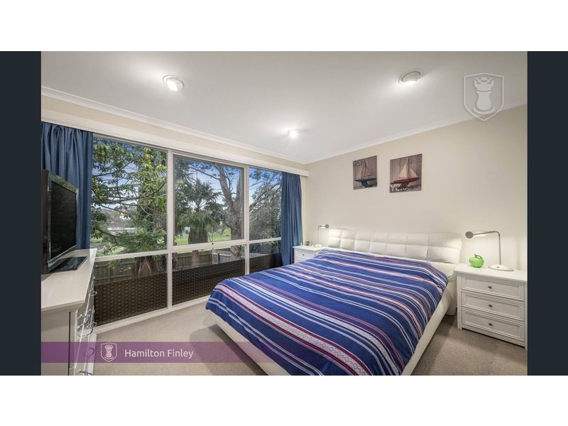 18 Rubicon Crescent, Doncaster VIC 3108