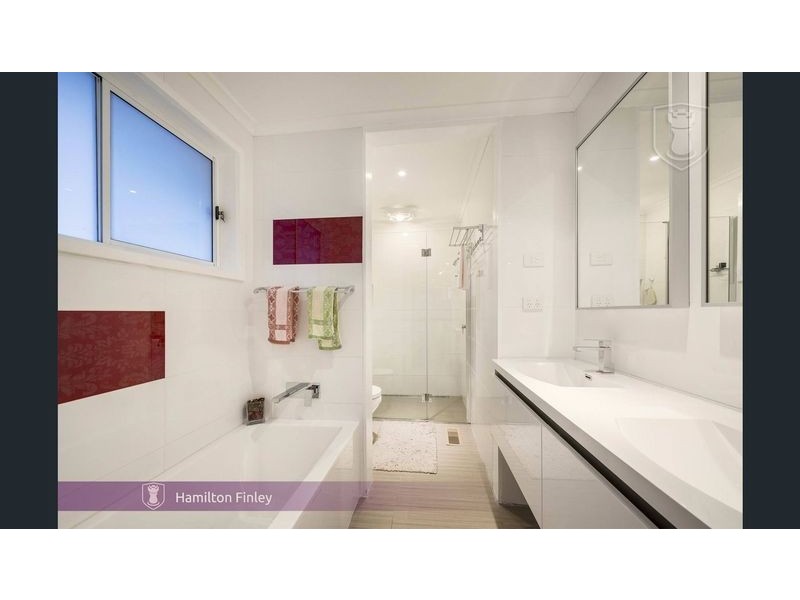 18 Rubicon Crescent, Doncaster VIC 3108