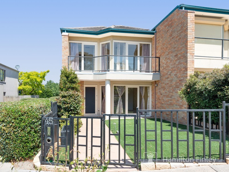 45 Herriotts Boulevard, Glen Waverley VIC 3150