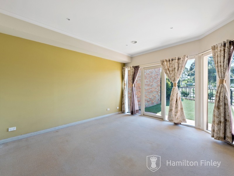 45 Herriotts Boulevard, Glen Waverley VIC 3150