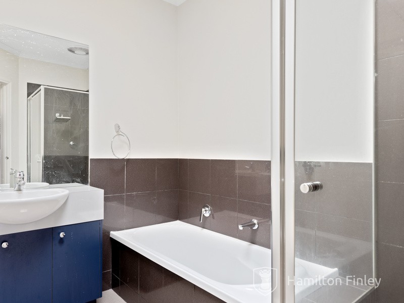 45 Herriotts Boulevard, Glen Waverley VIC 3150