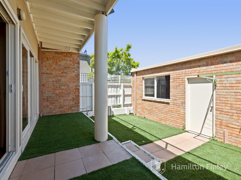 45 Herriotts Boulevard, Glen Waverley VIC 3150