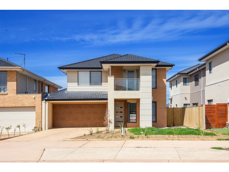 26 Sanctuary Lakes East Boulevard, Point Cook VIC 3030