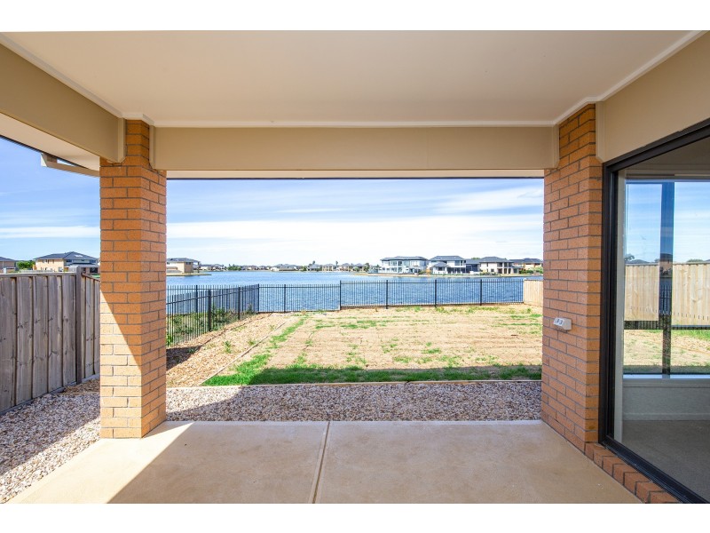 26 Sanctuary Lakes East Boulevard, Point Cook VIC 3030