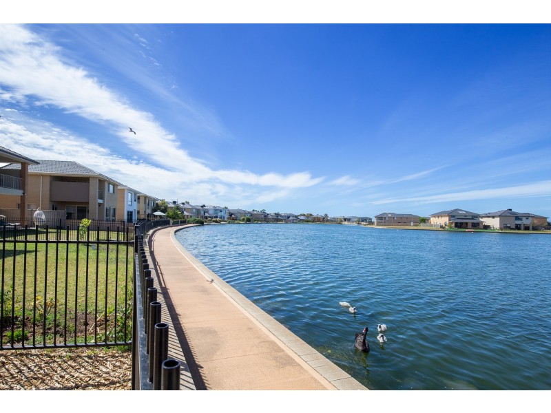 26 Sanctuary Lakes East Boulevard, Point Cook VIC 3030
