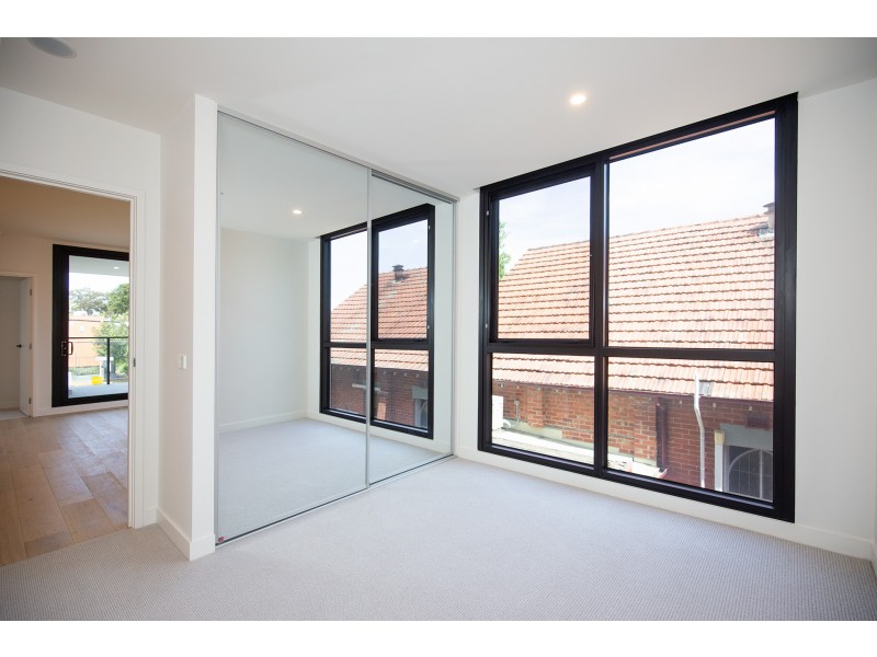 28 Swindon Road, Hughesdale VIC 3166