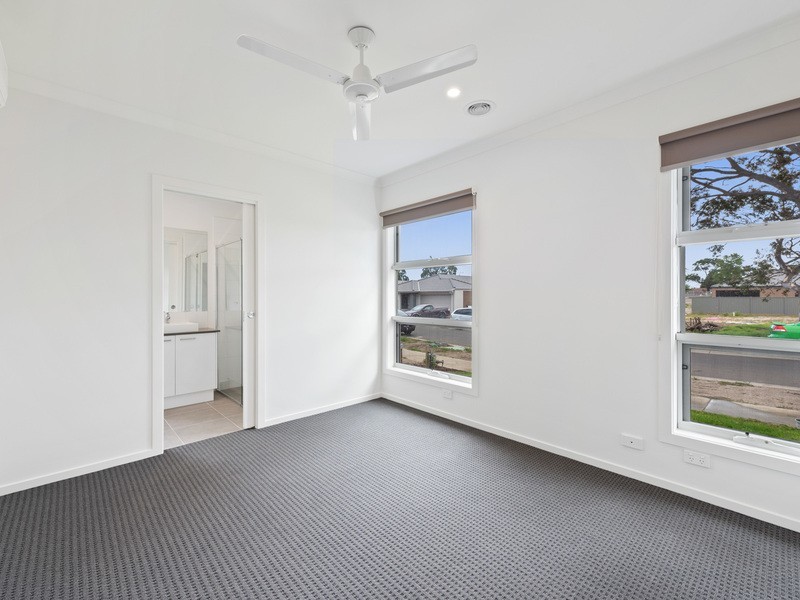 25 Frost Street, Carrum Downs VIC 3201