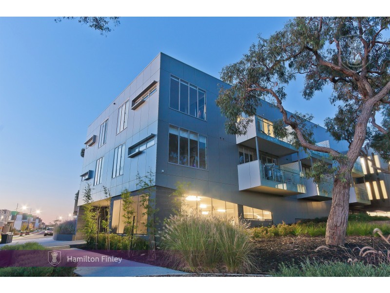 4 Yarra Bing Cresent, Burwood VIC 3125