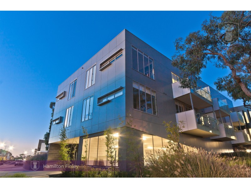 4 Yarra Bing Cresent, Burwood VIC 3125