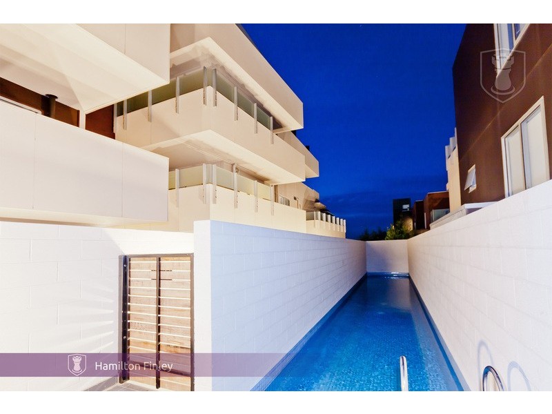 103/8 Berkeley Street, Doncaster VIC 3108