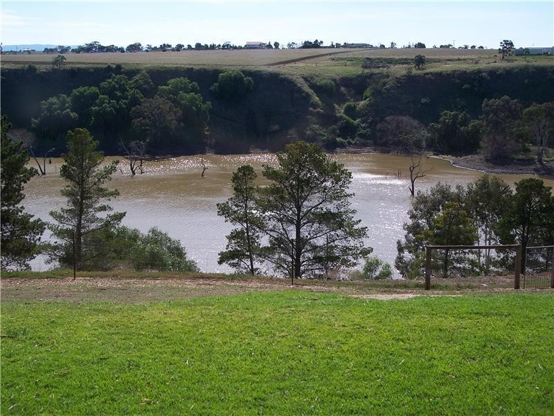 35 Hickey Road, Bacchus Marsh VIC 3340