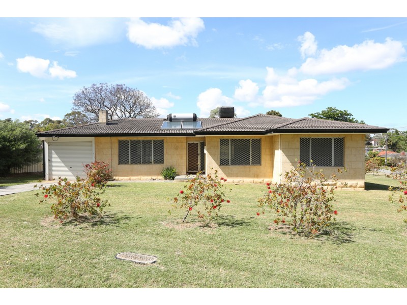 1 Nye Way, Orelia WA 6167