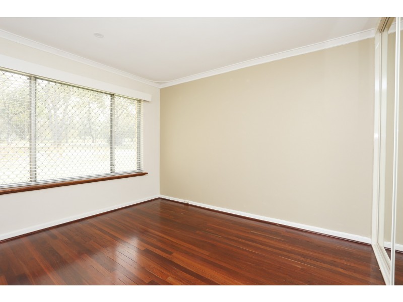 1 Nye Way, Orelia WA 6167