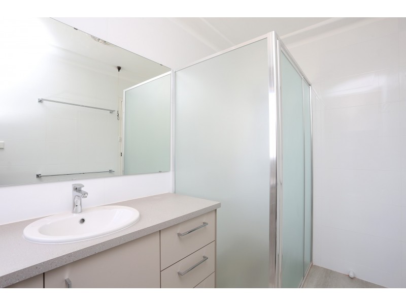 1 Nye Way, Orelia WA 6167