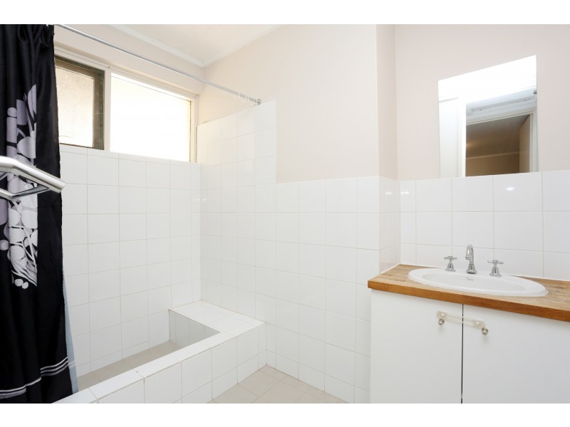 3 Maycock Place, Orelia WA 6167