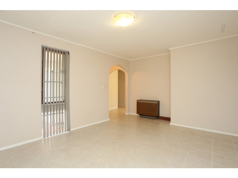 3 Maycock Place, Orelia WA 6167