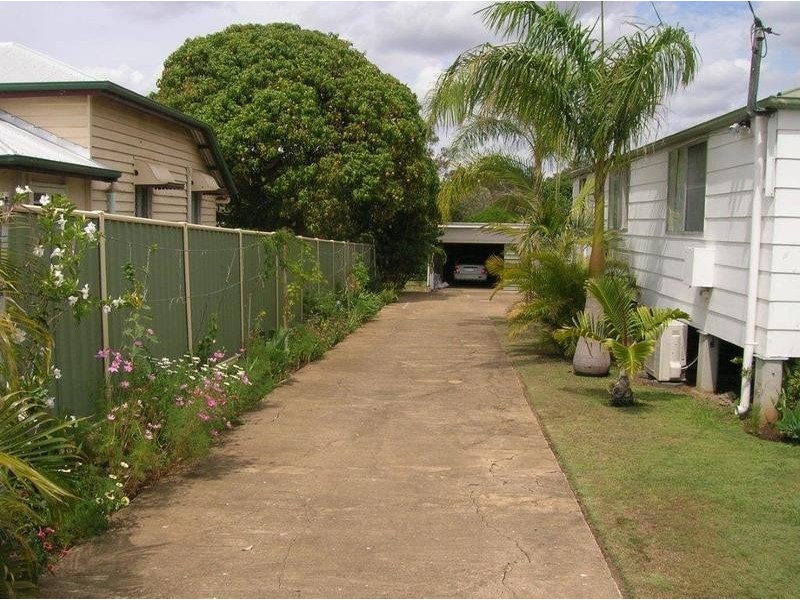 19 Mulgrave Street, Gin Gin QLD 4671