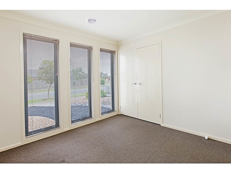 6 Nell Link, Leopold VIC 3224