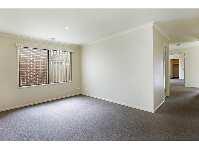 6 Nell Link, Leopold VIC 3224