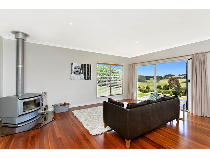 3  Barrengarry Street, Robertson NSW 2577