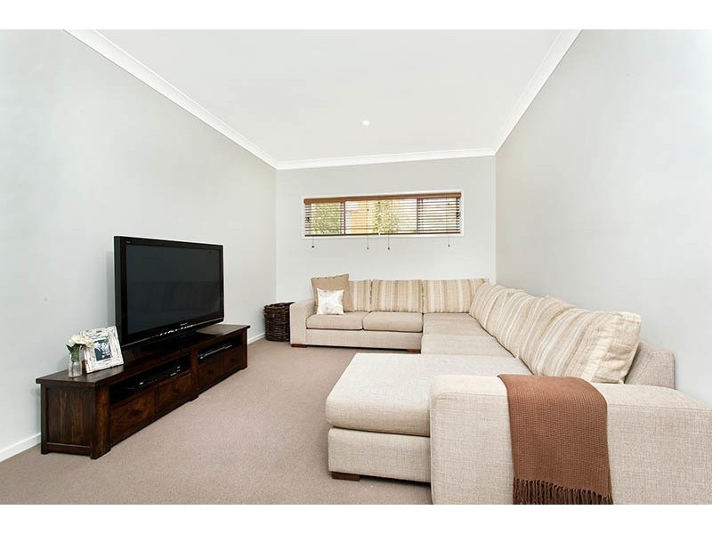 3  Barrengarry Street, Robertson NSW 2577