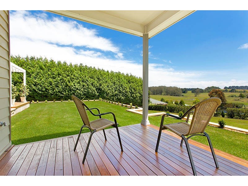 3  Barrengarry Street, Robertson NSW 2577