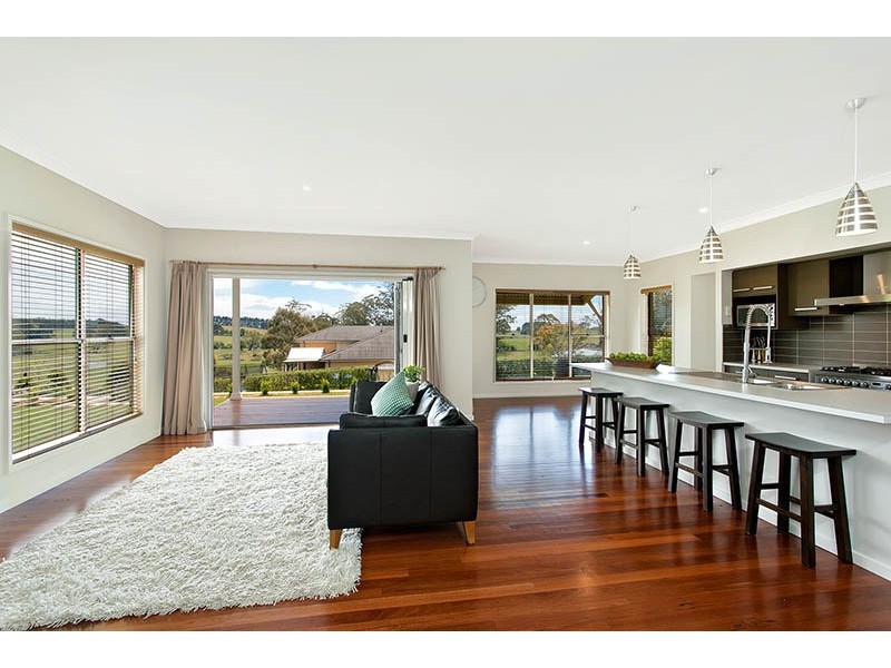 3  Barrengarry Street, Robertson NSW 2577