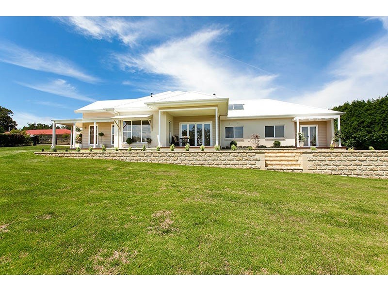 3  Barrengarry Street, Robertson NSW 2577