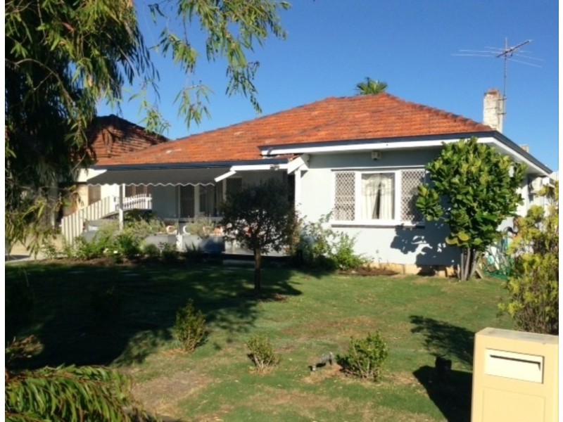 13 Boundary Road, St James WA 6102