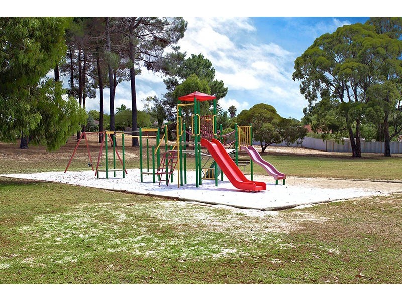 2/5 Shann Grove, Kardinya WA 6163