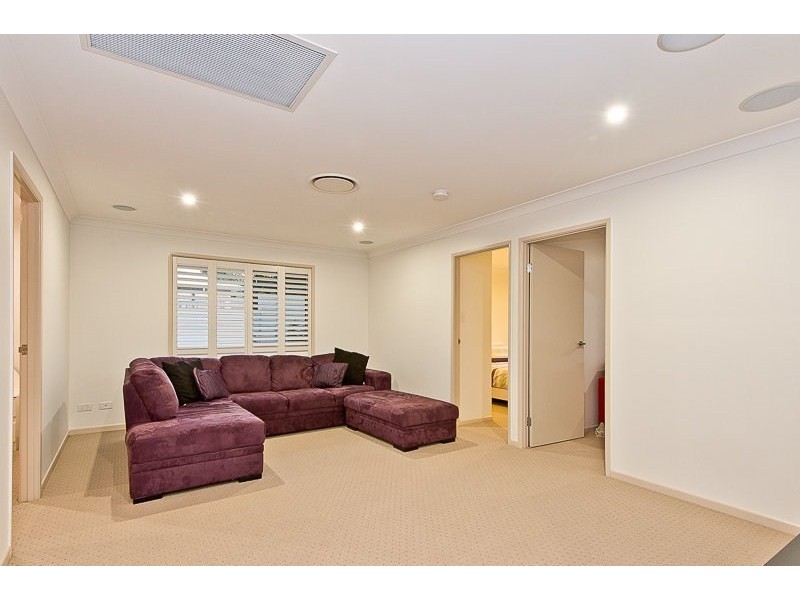 2 Butlers Close, Upper Kedron QLD 4055