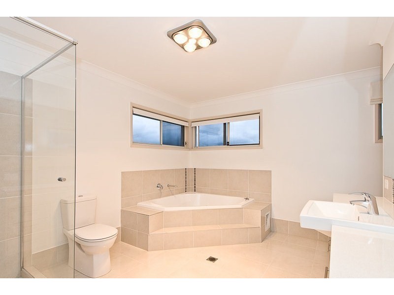 2 Butlers Close, Upper Kedron QLD 4055