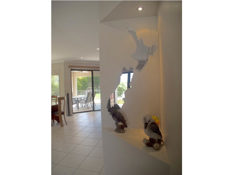 10  Redbank Court, Mount Louisa QLD 4814