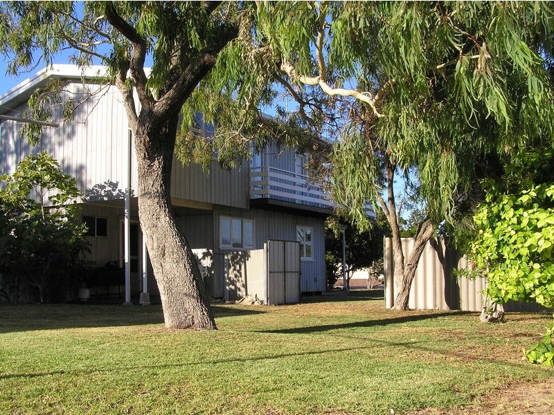 15 South Road, Shoalwater WA 6169