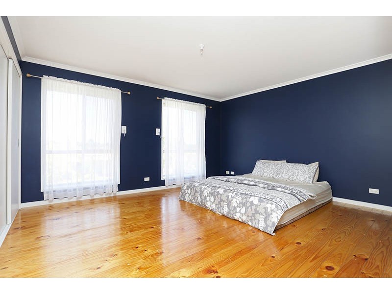 2 Freeman Avenue, Burnside VIC 3023
