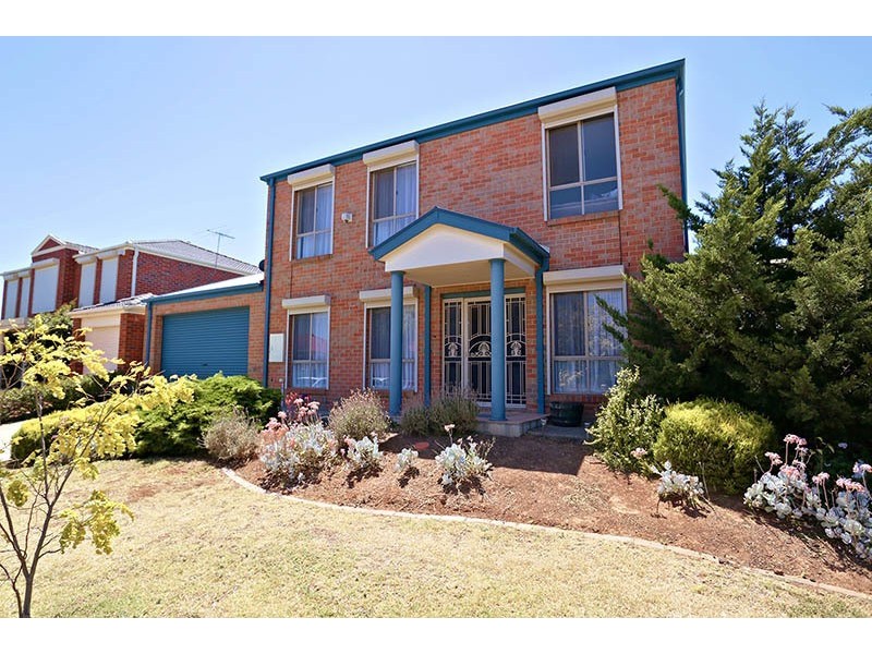 2 Freeman Avenue, Burnside VIC 3023