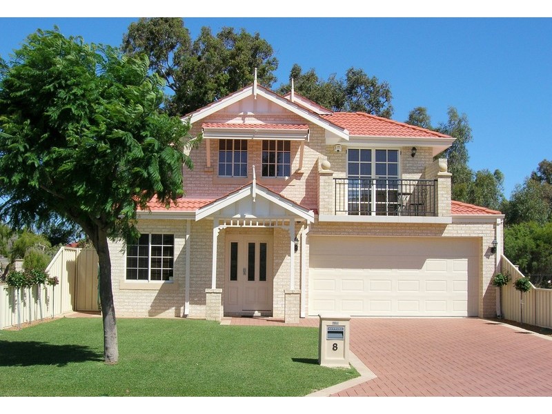 8 India Street, Inglewood WA 6052