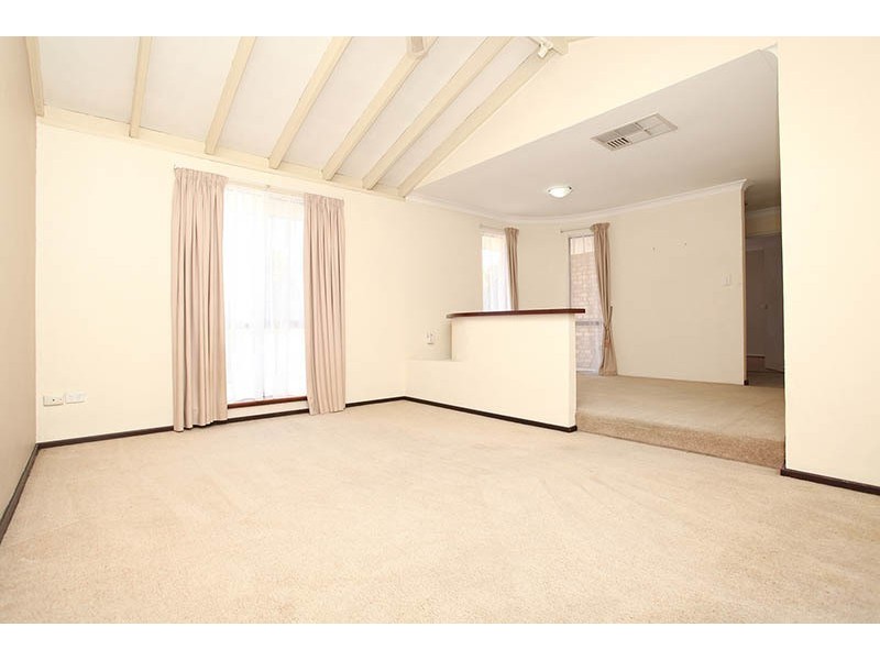 8 Alperton Court, Kingsley WA 6026