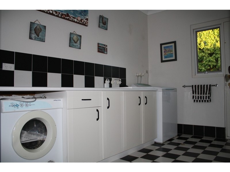 10 Tanning Way, Woodvale WA 6026