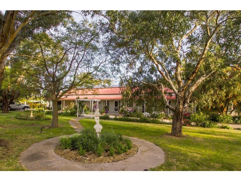 4 Ovens Terrace, Tarrawingee VIC 3678