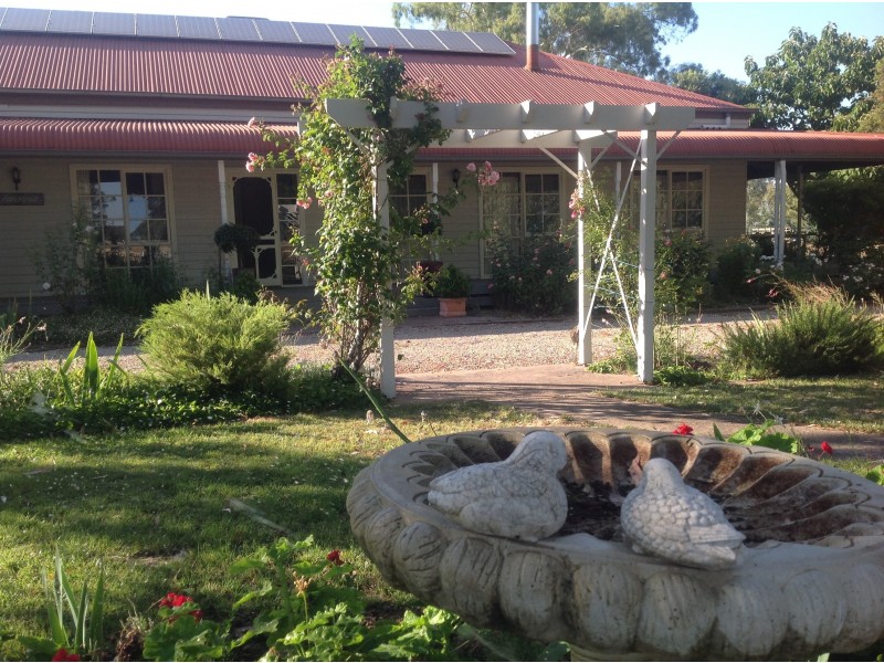 4 Ovens Terrace, Tarrawingee VIC 3678