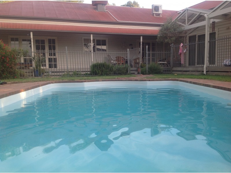 4 Ovens Terrace, Tarrawingee VIC 3678