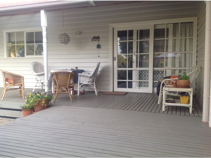 4 Ovens Terrace, Tarrawingee VIC 3678