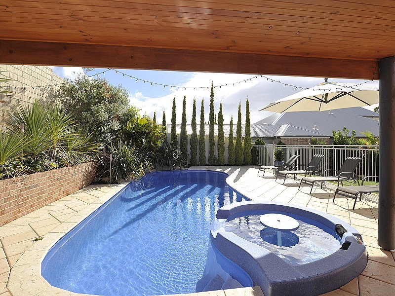 30 Rees Place, Wannanup WA 6210