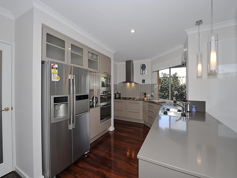 30 Rees Place, Wannanup WA 6210