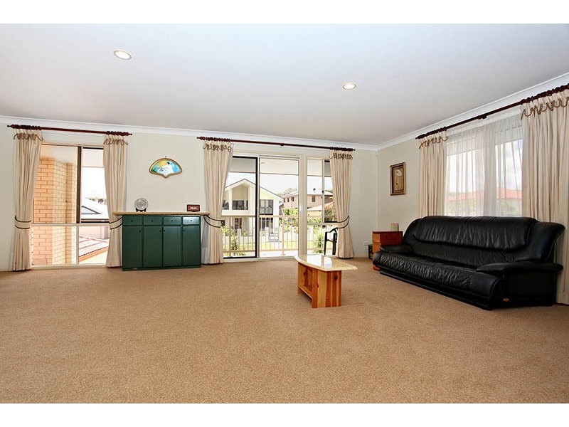 7 Candlewood Court, Stretton QLD 4116