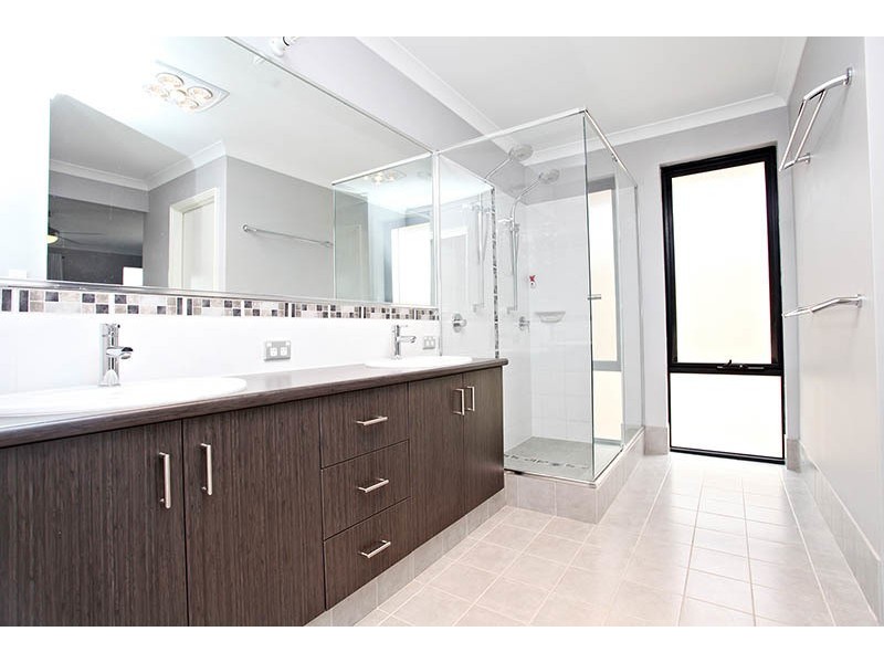 69 Birkett Ave, Beeliar WA 6164