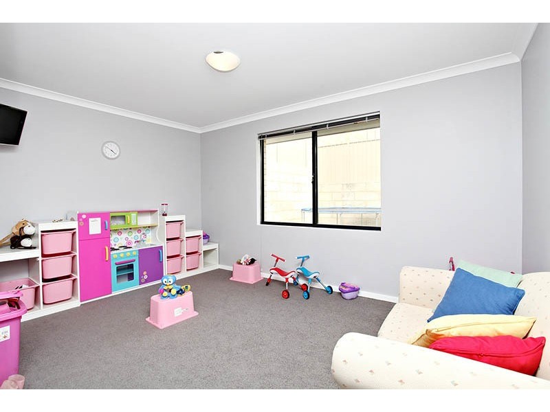 69 Birkett Ave, Beeliar WA 6164