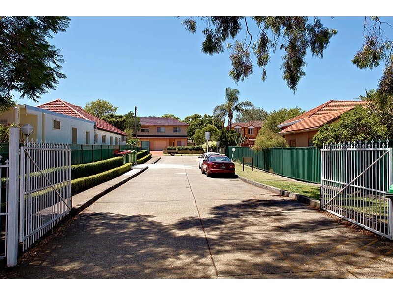 28/4 Wilkins Street, Yagoona NSW 2199