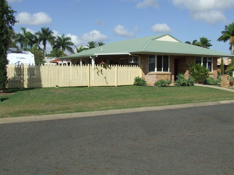 35 Carara Drive, Kawana QLD 4701